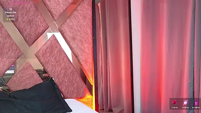 Emma Revees online show from 04.04.26