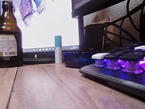 FuckBoyNRW86 online show from 04.05.26