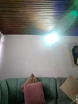 Im Luuu online show from 04.14.26