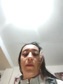 Im Luuu online show from 04.18.26