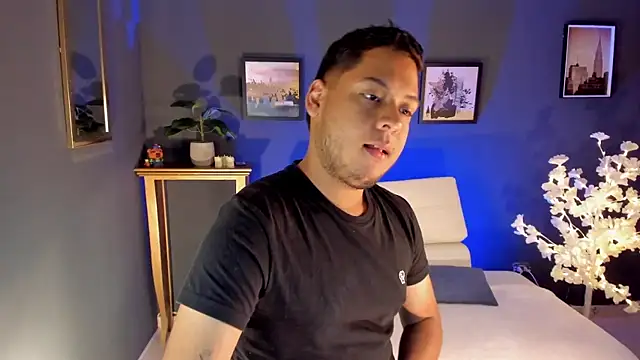 Akon 2XXX online show from 04.04.26