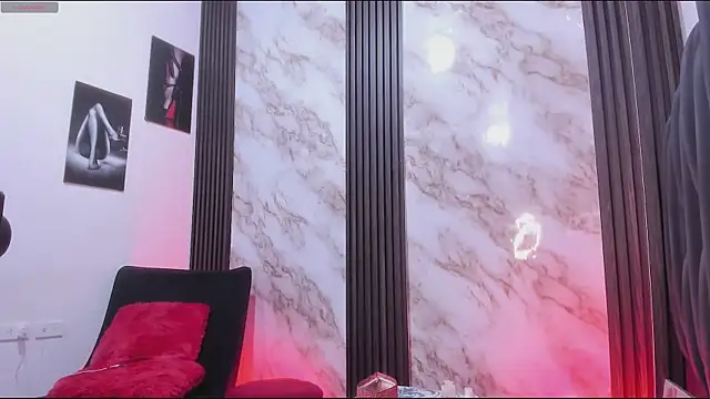 Nina vegas online show from 04.13.26