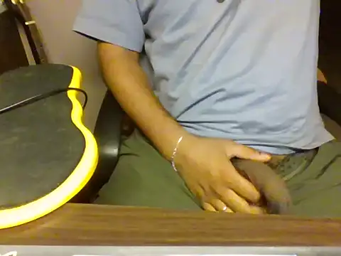 Snapshot of bigbuldgee chatting on 03.02.26 bigbuldgee online show from 03.02.26