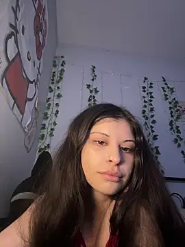 Snapshot of rubie_roja chatting on 04.28.26 rubie roja online show from 04.28.26