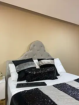 AlmaraRouge online show from 04.11.26