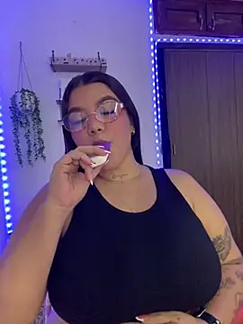 michellesexxxy3 online show from 06.11.26