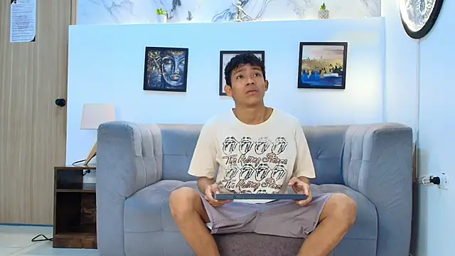 SKINNY BOYXXX online show from 03.28.26