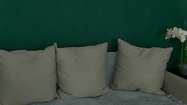 SkinnyNatty online show from 03.30.26