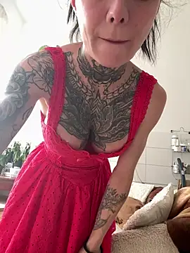 SkinnyLilly online show from 07.28.26