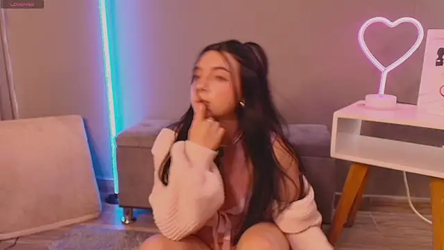 Im Elaris online show from 04.10.26