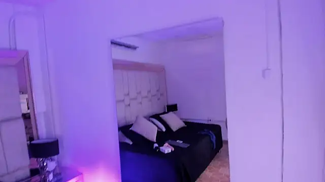 FoxxxyPink online show from 03.25.26