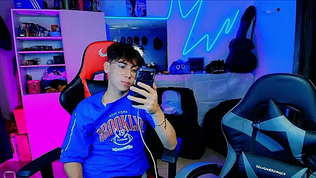 RawDuddes online show from 03.19.26