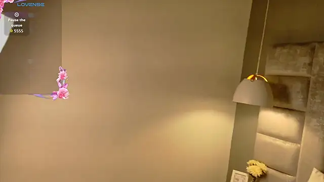 PaulaVegaa online show from 04.07.26