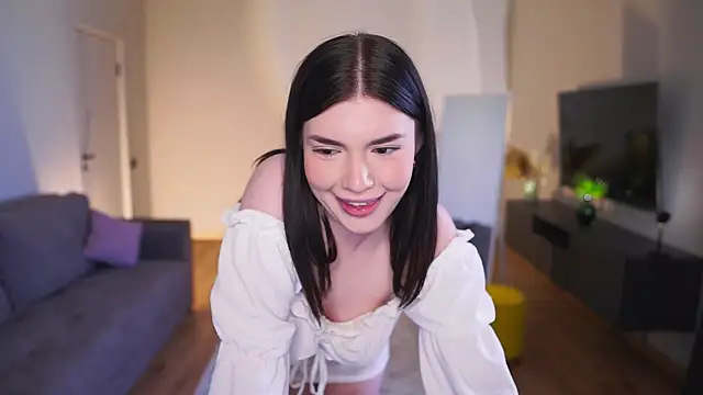 Snapshot of AdaBell chatting on 04.21.26 AdaBell online show from 04.21.26