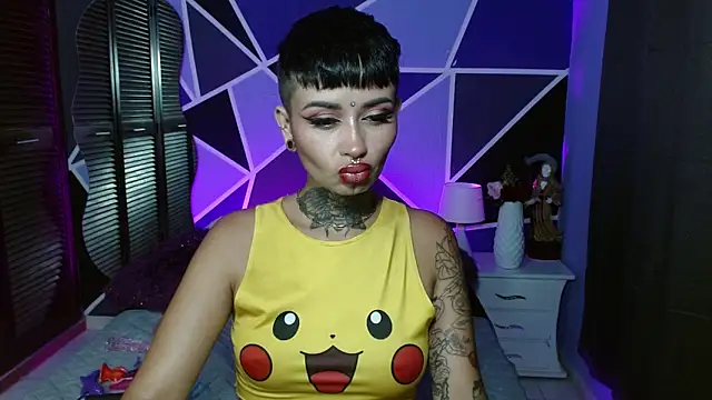 Snapshot of Sol_Baker chatting on 04.06.26 Sol Baker online show from 04.06.26