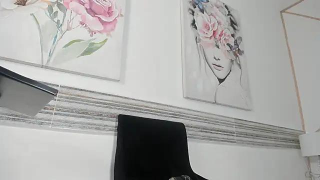 kristen-thomson online show from 07.07.26