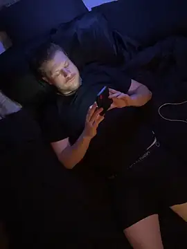 Snapshot of Lovemonsta69 chatting on 03.05.26 Lovemonsta69 online show from 03.05.26