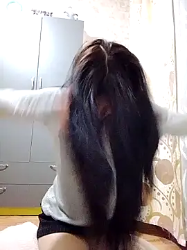 HollyXMolly online show from 03.10.26