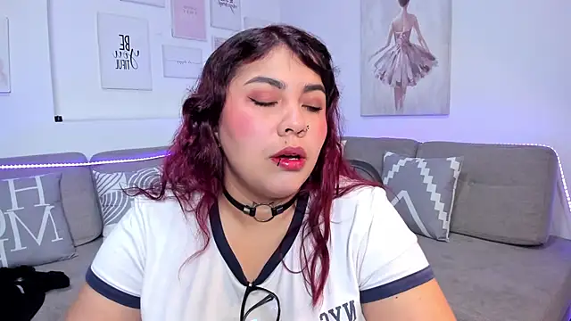 Dana sophiia online show from 04.18.26