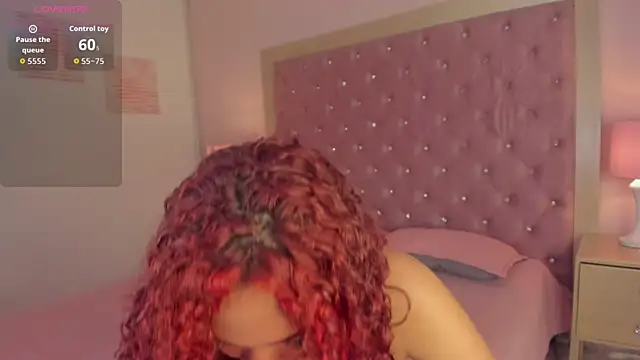 CoralineRed online show from 06.05.26