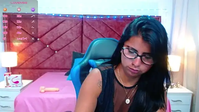 Snapshot of Alisha_Gamskar13 chatting on 05.14.26 Alisha Gamskar13 online show from 05.14.26