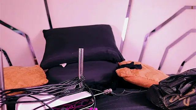 Kendall  evanss online show from 06.25.26