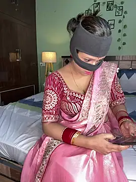 Snapshot of your_bhabhi_love chatting on 06.28.26 your bhabhi love online show from 06.28.26