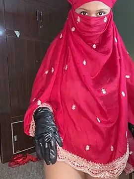 Snapshot of your_bhabhi_love chatting on 07.07.26 your bhabhi love online show from 07.07.26