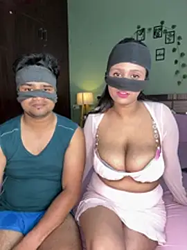 Snapshot of your_bhabhi_love chatting on 07.19.26 your bhabhi love online show from 07.19.26