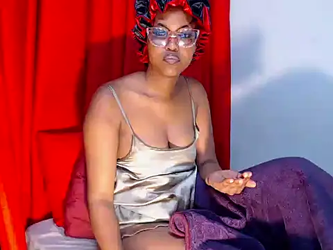 DarkDivva18 online show from 07.25.26