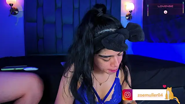Zoe Axel1 online show from 05.22.26