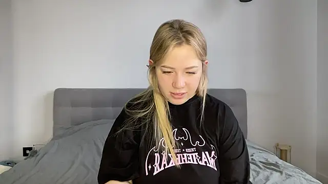 alyrasun online show from 04.08.26