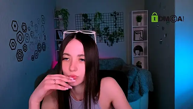 bella dorn online show from 05.05.26
