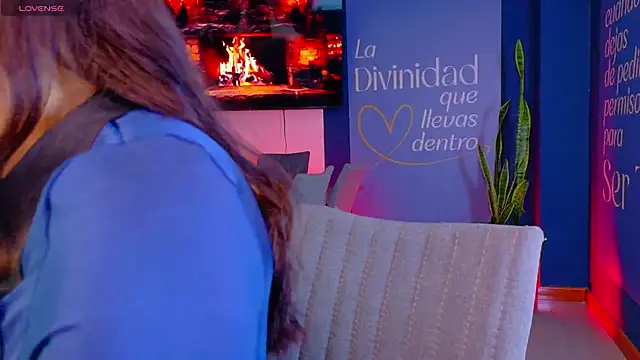 MiiaCullens online show from 05.20.26