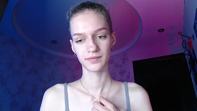 Snapshot of Chrissy_Joyful chatting on 06.18.26 Chrissy Joyful online show from 06.18.26