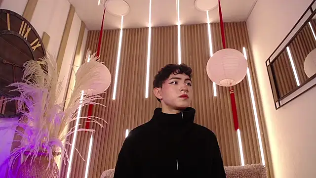 Cristopher Wild online show from 03.27.26