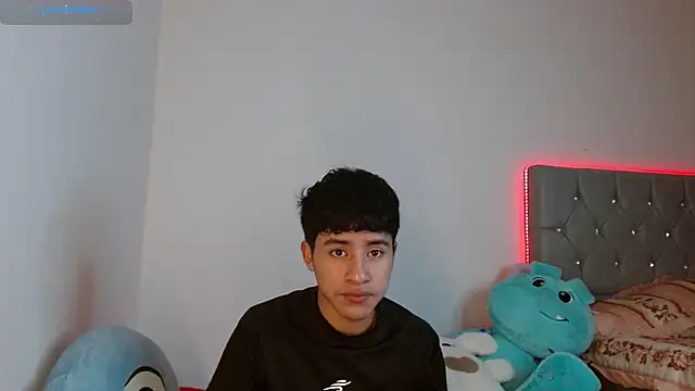 Sebas fire4 online show from 04.04.26