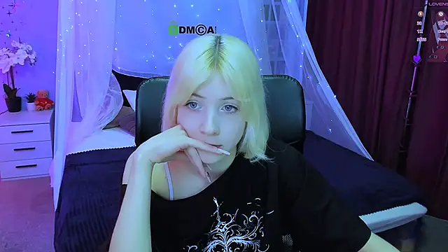 Snapshot of _sabrina_moore chatting on 05.03.26 sabrina moore online show from 05.03.26