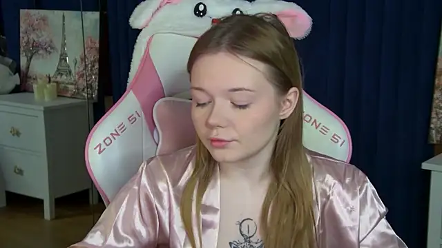 ElinaVale online show from 04.29.26