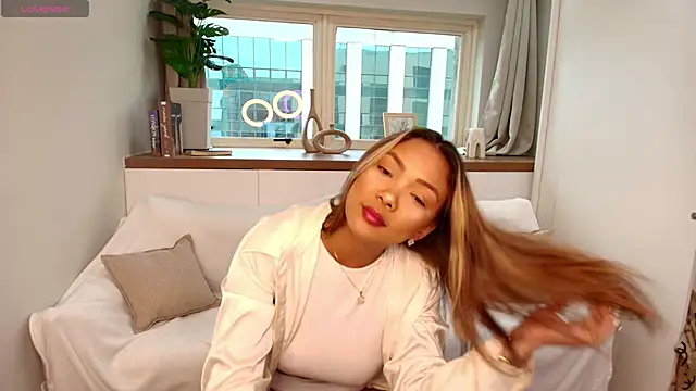 Debra Fox online show from 03.11.26