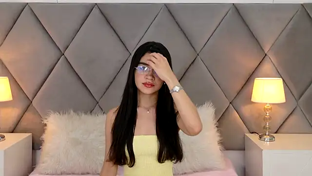 OliviaDiaz online show from 05.25.26