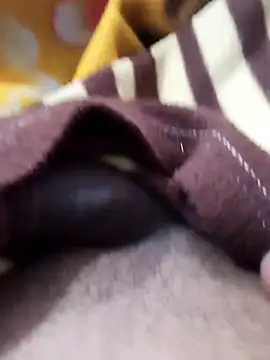 Snapshot of peaky999 chatting on 03.08.26 peaky999 online show from 03.08.26