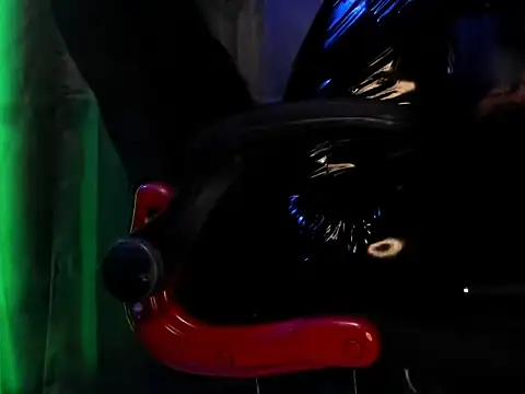 LadyIvanna online show from 04.25.26