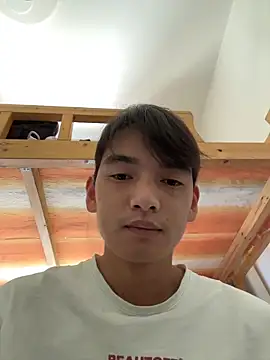 XHR001 online show from 04.09.26