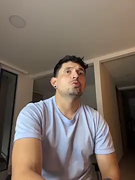 TroyeSavage online show from 04.02.26