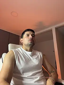 TroyeSavage online show from 04.13.26