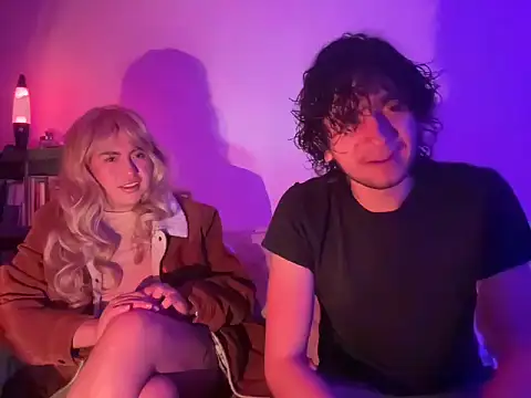 Snapshot of NickMellow chatting on 03.12.26 NickMellow online show from 03.12.26