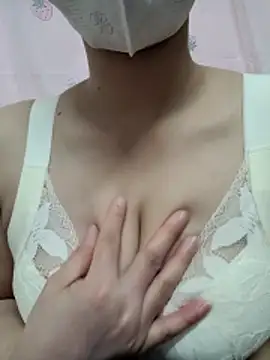 Snapshot of Milk-mlen037 chatting on 04.16.26 Milk-mlen037 online show from 04.16.26