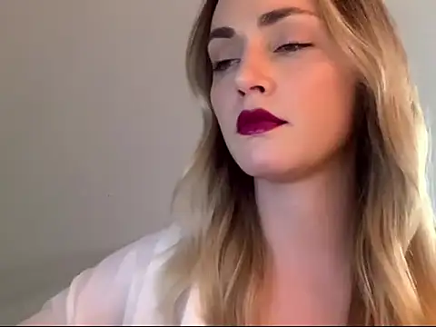 ScarlettSensitive online show from 04.02.26