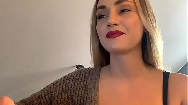 ScarlettSensitive online show from 04.04.26